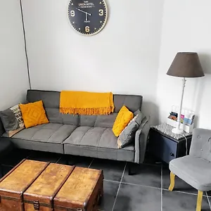  Apartment La Petite Maison France